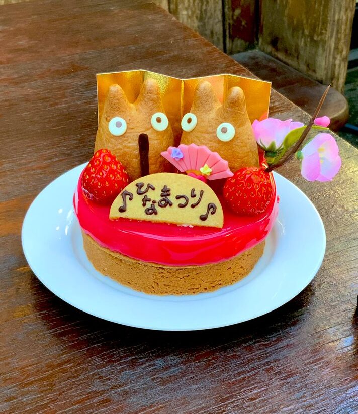 小トトロのひな祭りケーキ
